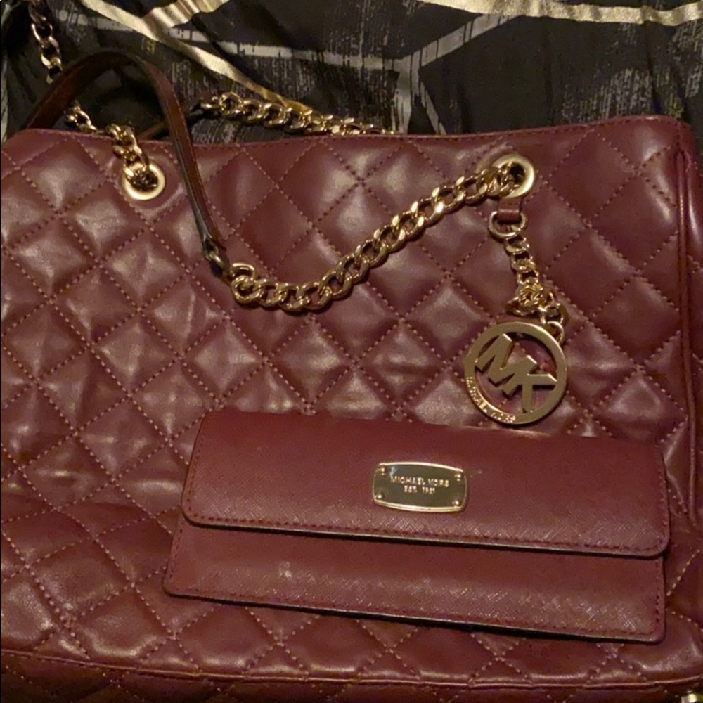 Micheal Korrs purse & wallet